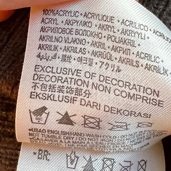 Youth Nike Beanie ** Great Condition ** - Picture 5 of 5